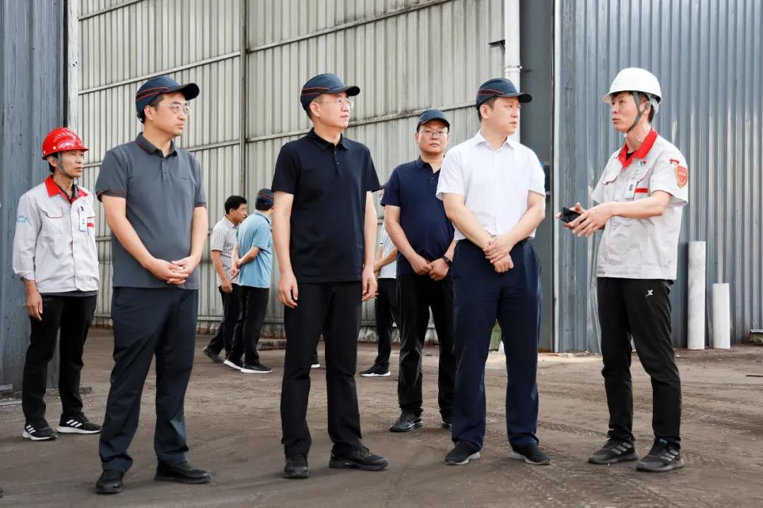 市委常委、副市長、翼城縣委書記王淵到華翔（翼城）新材料科技園現(xiàn)場辦公